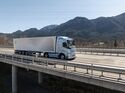 Der Volvo FH Aero wird durch neue aerodynamische Verbesserungen um bis zu 7 Prozent effizienter.