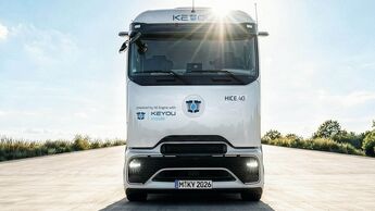 Der neue Keyou HICE.40 kombiniert das Original Mercedes-Benz Actros Chassis mit einem von Keyou auf Wasserstoffbetrieb angepassten Mercedes-Benz OM 471 Motor.
