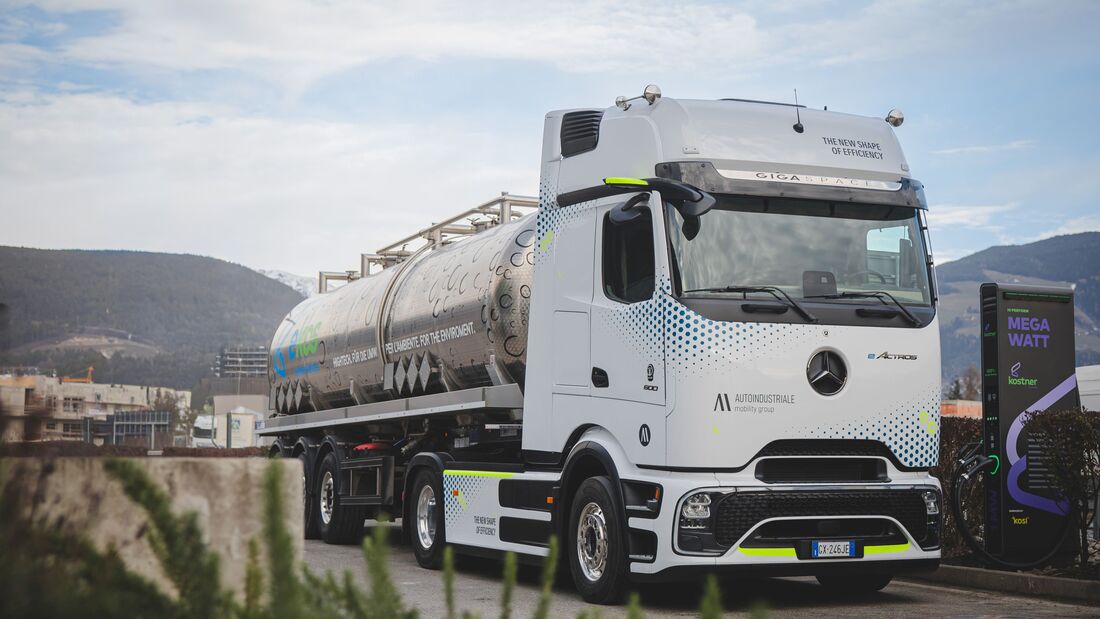 Die Kostner Group hat ihren Ladepark an der Brennerachse erweitert. Dort ist künftig das sogenannte Mega-Watt-Charging für E-Lkw möglich.