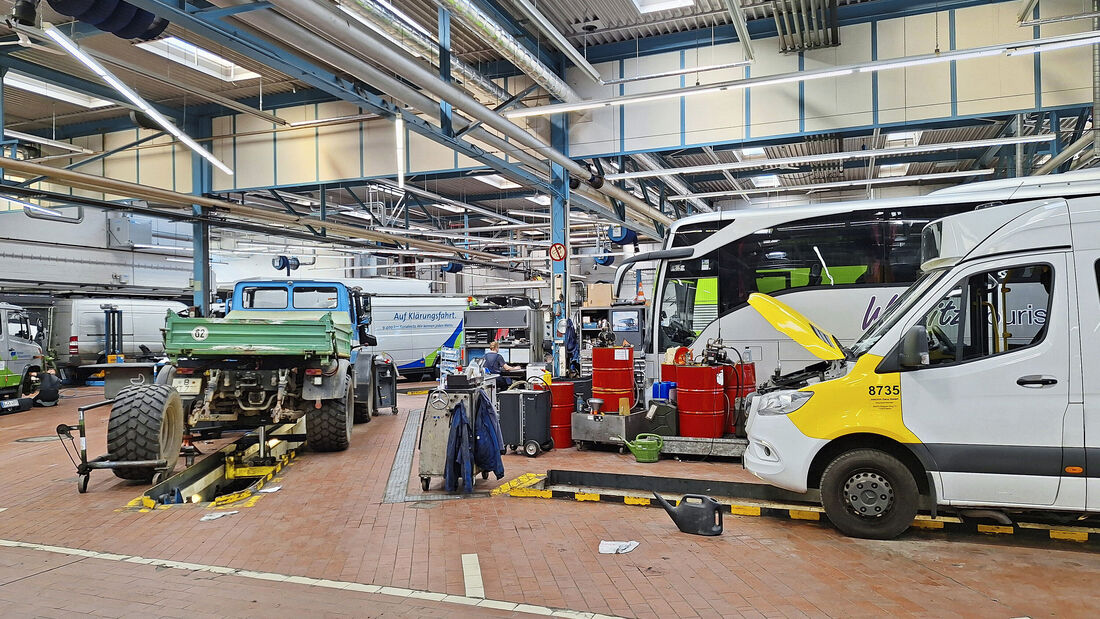 Die Werkstatt von Daimler Truck und Mercedes-Benz in Berlin-Spandau.
