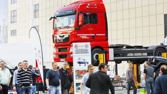 Die automechanika ist die Fachmesse für Werkstatteinrichtung, Werkzeuge und Dienstleistungen.