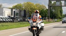 Die belgische Polizei kontrolliert Lkw-Fahrer auf die Einhaltung der Sozialvorschriften