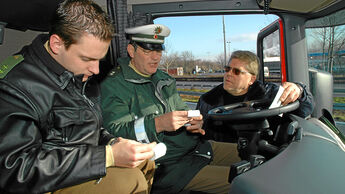 Digitaler Tachograf, Polizei, Kontrolle