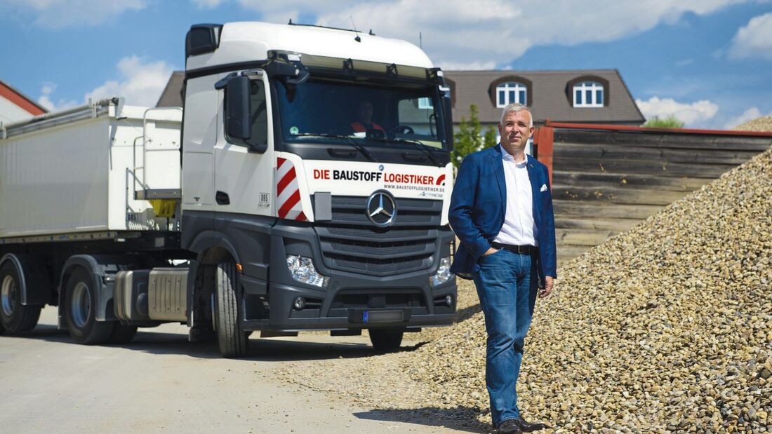 Dirk Zingler, Geschäftsführer von "Die Baustofflogistiker" und "Die Agrarlogistiker".