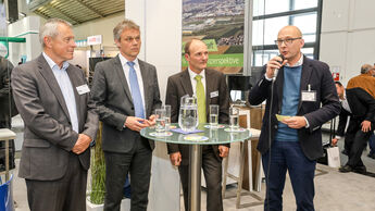 Diskussion Bayern Innovativ Dipl.-Ing. Wolfgang Müller, Vorsitzender der Geschäftsführung Deutsche Umschlaggesellschaft SchieneâStraÃe (DUSS) mbH, ???, Ferdinand Kloiber, Geschäftsführer Kloiber, ???