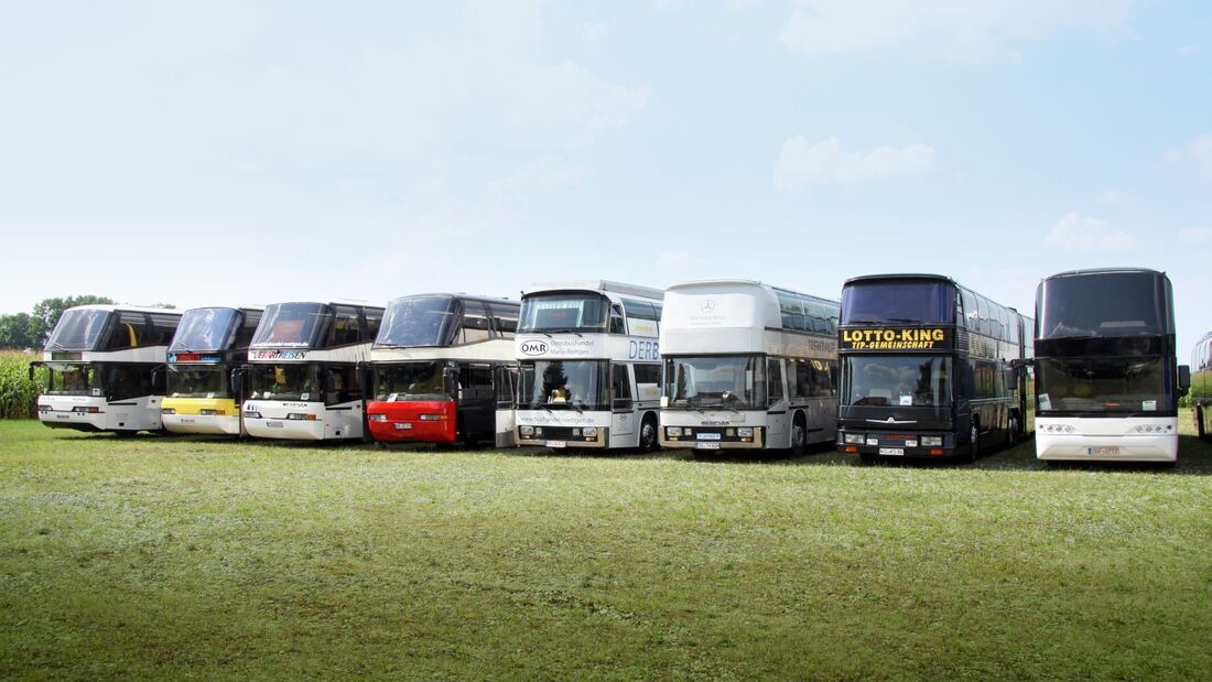 Doppel Vergleich Neoplan Auwärter Omnibus