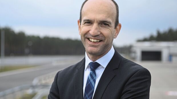 Dr. Christian Brenneke, Senior Vice President Product Engineering, ZF Division Commercial Vehicle Control Systems