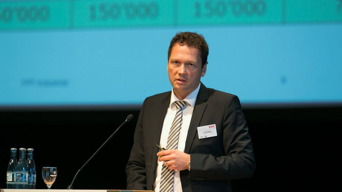 Dr. Dirk Bergmann, Geschäftsführer der Fiat Powertrain Motorenforschung
