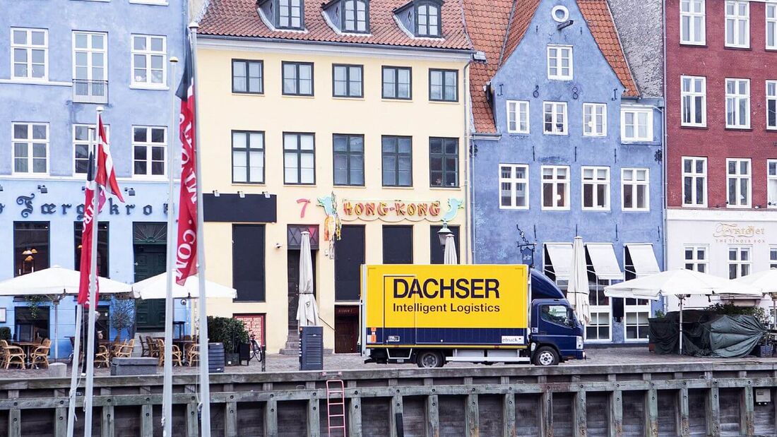 E-Lkw von Dachser bei der emissionsfreien Zustellung mit dem E-Lkw