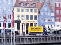 E-Lkw von Dachser bei der emissionsfreien Zustellung mit dem E-Lkw