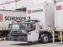 E-Wiesel von Kamag mit Frenride-Technik auf dem Hof von DB Schenker.