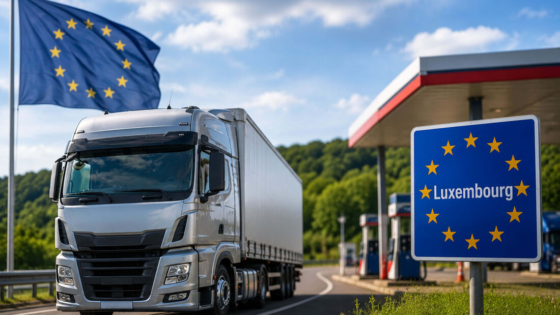 Ein Sattelzug fährt an einer Tankstelle nahe der Grenze zu Luxemburg vorbei. Das Motiv symbolisiert die von der EU genehmigte staatliche Beihilfe für Verkehrsunternehmen wegen gestiegener Kraftstoffkosten.
