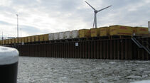 Elbekanal, Container, Binnenschiff
