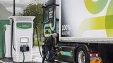 Elektrische Europatour: eActros 600 Test-Trucks erreichen nördlichstes Etappenziel

Electric European tour: eActros 600 test trucks complete the northernmost leg of the journey