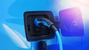 Elektroauto mit Ladestecker