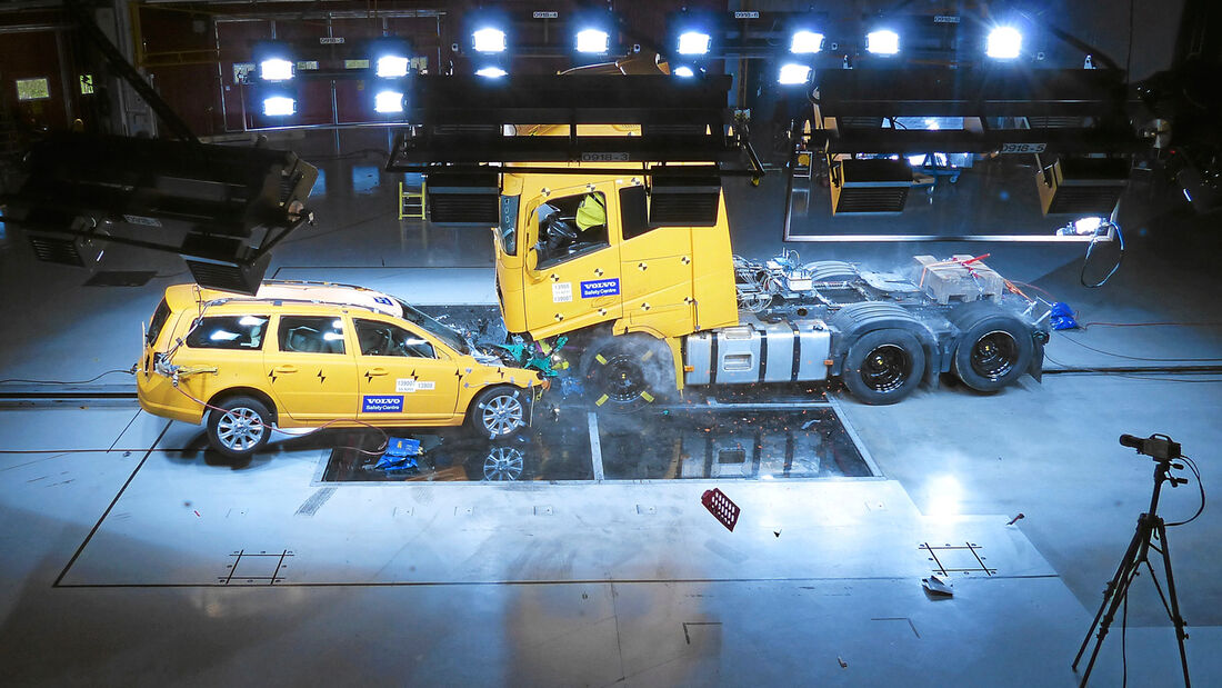 Entwicklung, Crashsicherheit