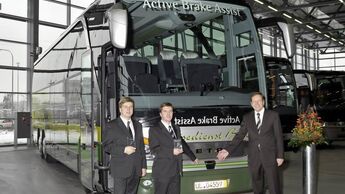 Erster Setra mit Notbrems-Assistent