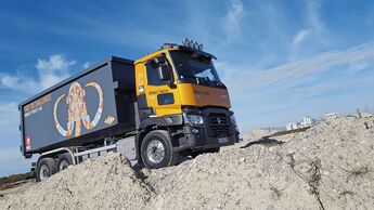 Fahrbericht Renault Trucks C 6x4 Abrollkipper Kiesgrube orange