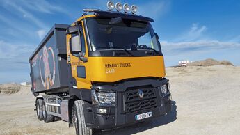 Fahrbericht Renault Trucks C 6x4 Abrollkipper Kiesgrube orange