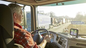 Fahrer, Lkw, Navi, Stau