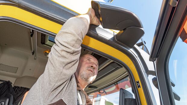 Fahrertest Mercedes-Benz Actros 1853