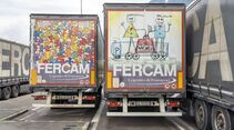 Fercam Trucks mit Kinderzeichnungen