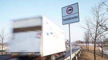Ferienfahrverbote, Lkw, Verbotsschild