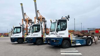 Fernride-Zugmaschinen auf dem HHLA TK Estonia Terminal in Tallinn 