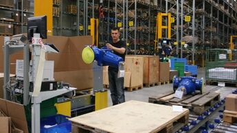 Firmen halten Logistikdienstleister an der kurzen Leine