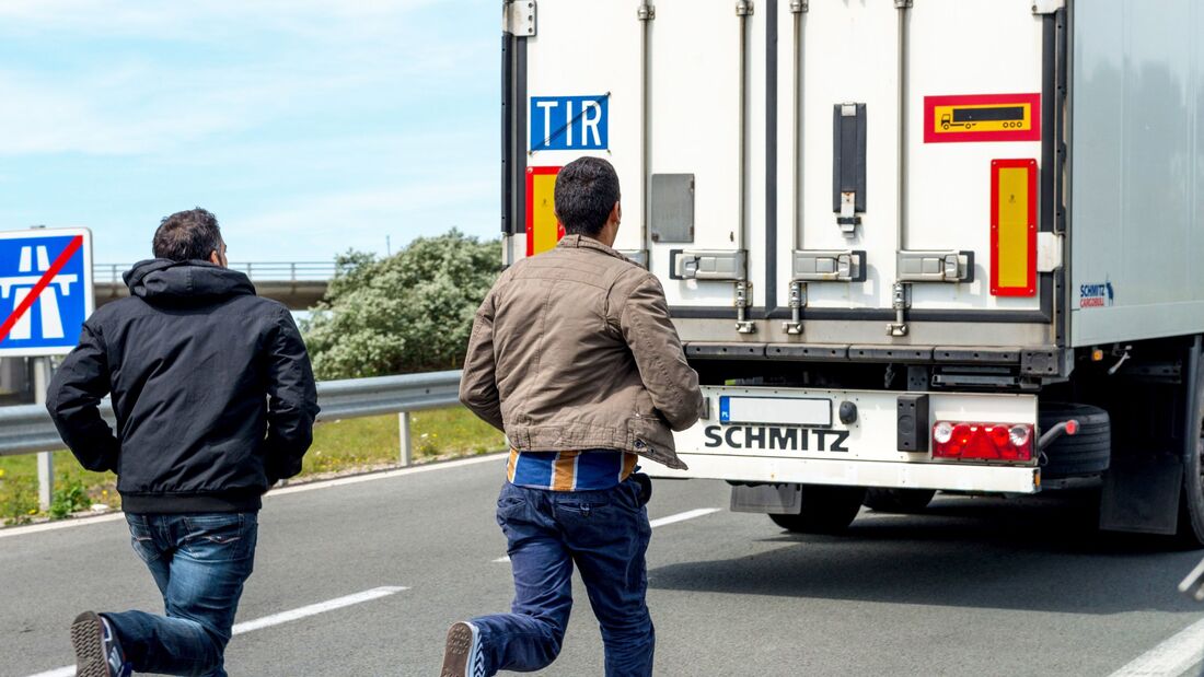 Flüchtlinge, Calais, Kontrollen, Italien, Österreich, Juli 2015