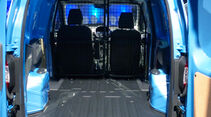 Ford Transit Courier, Radkästen, Laderaum