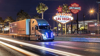 Freightliner eCascadia, January 2019, Las Vegas. Range, 250 miles, Battery Size, 550 kwH, Peak Horse Power, 730 kW, Recharge Time 90min for 80% SOC, Truck Class, 8