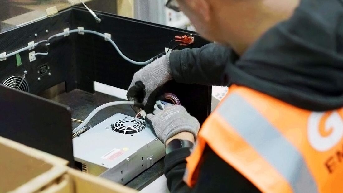 GXO ServiceTech ist spezialisiert auf Reparaturen, Upgrades und Retouren von Unterhaltungselektronik.
