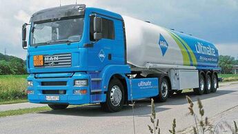 Gefahrgüter werden auf der Straße transportiert