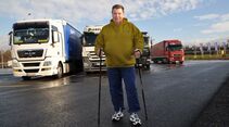 Gesundheit, Fahrer-Fitness, Fahrer Dieter Müller walkt