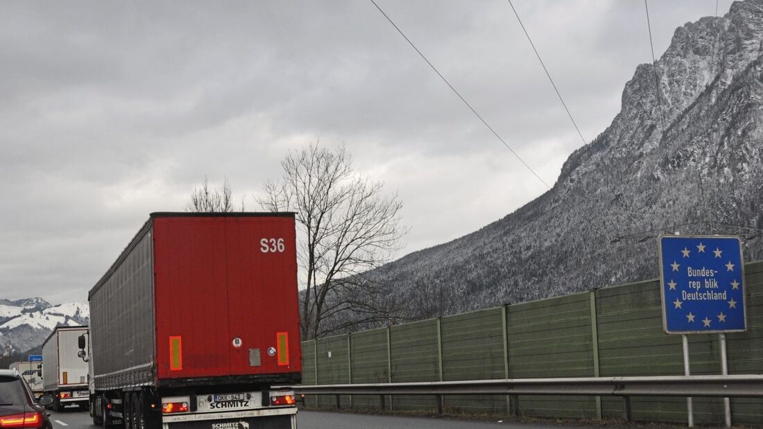 Grenzkontrolle, Brenner, Übergang Kufstein, Stau, Lkw