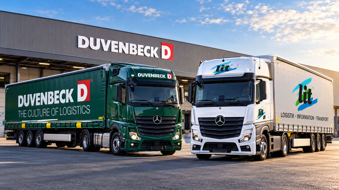 Grüner Duvenbeck-Lkw und weißer L.I.T.-Lkw stehen nebeneinander vor einem Logistikzentrum mit Duvenbeck-Schriftzug. KI-generiertes Symbolbild zur Übernahme der Duvenbeck Gruppe durch L.I.T.