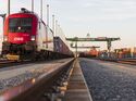 Güterbahn der RCG am Terminal Wien