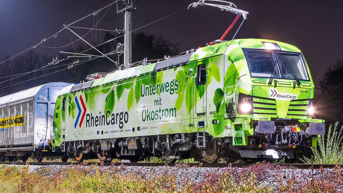 Güterbahn von  RheinCargo