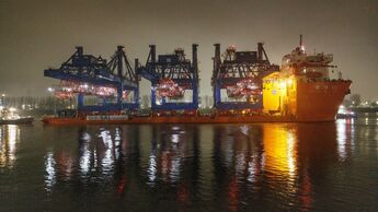 HHLA erhält 3 hochautomatisierte Containerbrücken fürs CTA