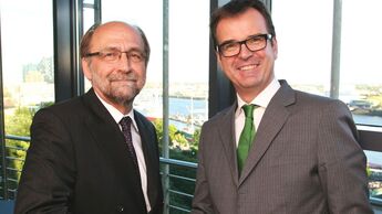 Harmut Kant, geschäftsführender Gesellschafter der K + P Logistik, und Michael Müller, Geschäftsführender Gesellschafter der Kieserling Holding
