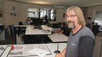 Heinz Mahn arbeitet für Dreier in der Schweiz.