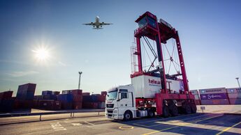 Hellmann kooperiert mit Cargo.one, Luftfracht, Hellmann Worldwide Logistics, Lkw
