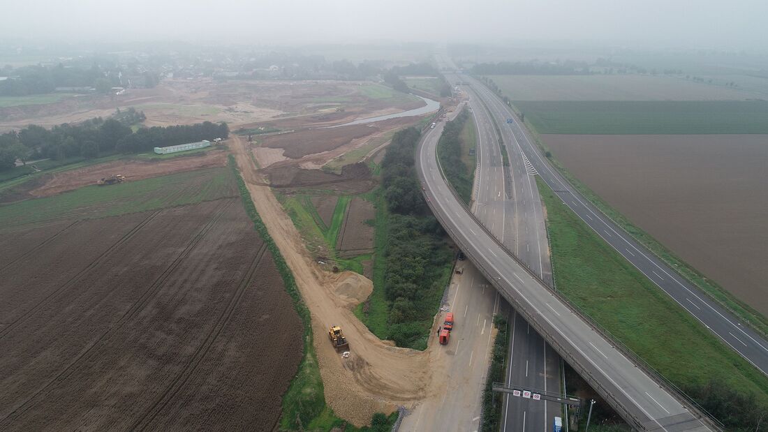 Hochwasserschäden an der Autobahn