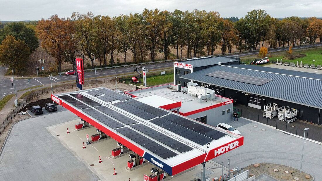 Hoyer-Tankstelle mit Strom von Powertrust zum Laden