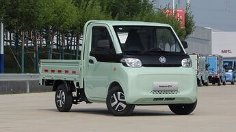Hudson EV startet mit vielseitigem Elektro-Kleintransporter durch und angelt sich österreichische Heinzl-Gruppe für Europa-Vertrieb