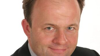 Huettemann beteiligt sich an Merkel-Wetzel