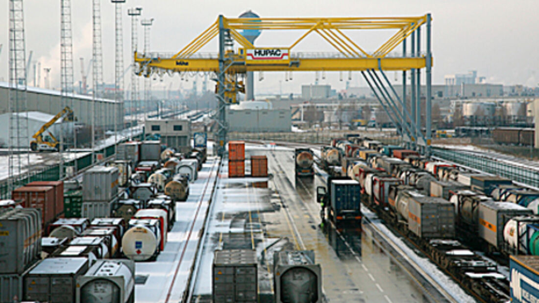 Hupac eröffnet Terminal in Antwerpen