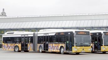 Hybridbusse sparen bis zu 30 Prozent