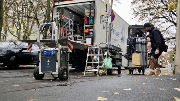 Hylane-Lkw versorgt Filmsets für Maier Bros.